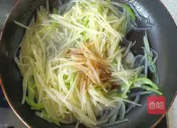 Potato shredded pocket cake Practice illustration 11