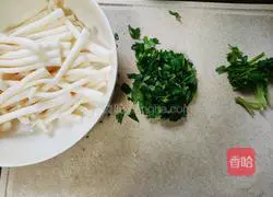 Illustration of Kaiyang Tofu, Seafood and Mushroom Soup 2