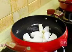 Illustration of Korean Spicy Cabbage Stewed Chicken Nuggets 10