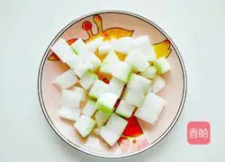 Illustration of how to make sea rice and winter melon soup 2