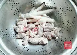 Cordyceps Flower Papaya Spare Ribs Soup Illustration 5