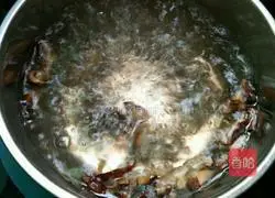 Illustration of how to make mushroom and shrimp noodles 4