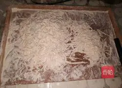 Illustration of how to make eggplant braised hand-rolled noodles 5