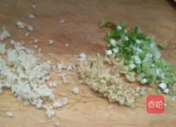 Illustration of how to make steamed abalone with XO sauce 2