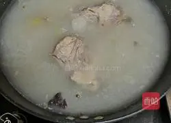 Pictures of how to make cabbage and pork ribs soup 5
