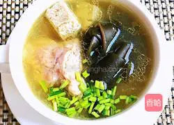 Illustration of kelp bone tofu soup 12