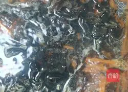 Illustration of how to make simple fish-flavored shredded pork 6