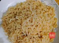 Illustration of how to make instant noodles 5