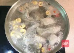 Illustration of how to make stewed mutton with angelica 5