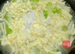 Luffa Mushroom and Egg Drop Soup Practice illustration 13