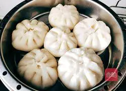 Illustration of how to make fish fillet buns 19