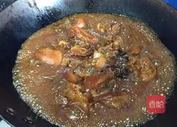 Illustration of stewed pig trotters 21