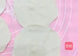 Illustration of how to make steamed buns stuffed with cabbage stuffing 10