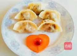 Illustration of how to make mushroom, cabbage and shrimp dumplings 6