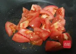 Illustration of how to make cod and avocado pasta 5