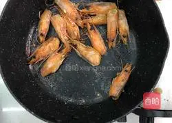 Illustration of how to make low-fat and non-fat shrimp and mushroom soup 6