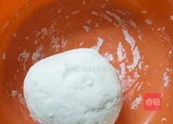 Illustration of how to make radish lean meat pie 3