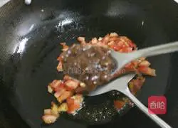 Illustration of how to make black pepper and tomato noodles 5