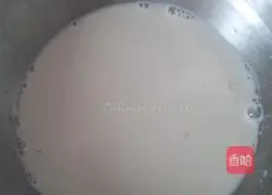 Illustration of how to make milk-flavored steamed buns 1