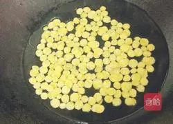 Illustration of how to make corn flakes soup 3