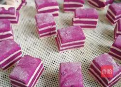 Illustration of how to make purple sweet potato and yam steamed buns 14