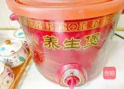 Illustration of how to make lettuce and chicken soup 9