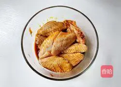 Illustration of steamed chicken wings with garlic vermicelli 5