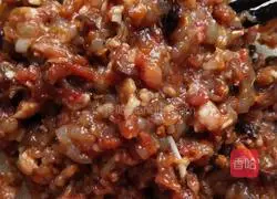 Illustration of how to make a large plate of dumplings 8