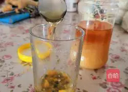 Passion Fruit Lemon Tea Recipe Illustration 5