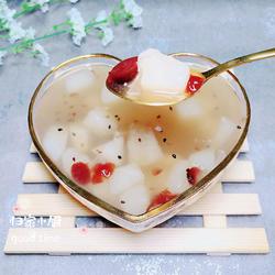 Cranberry, Sydney, Lily and Lotus Root Soup | Moisturizes the lungs and relieves coughs