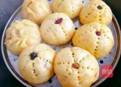 Illustration of how to make pumpkin and purple sweet potato buns 6