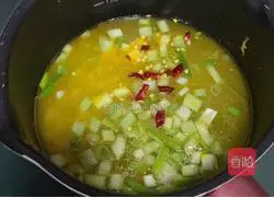 Illustration of how to make beef in sour soup 6