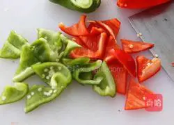 Illustration of how to make lychee meat 3