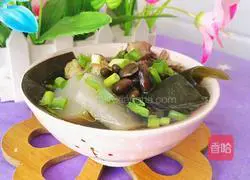 Recipe for black bean, kelp and white radish chicken soup Illustration 17