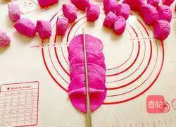 Illustration of how to make rose steamed buns 14