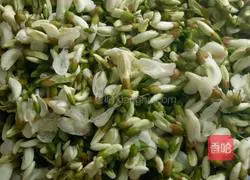 Sophora Flower Egg Pancake Recipe Illustration 1