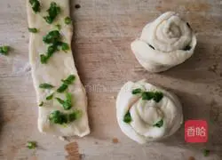 How to make scallion pancakes 8