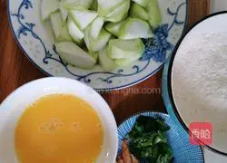 Illustration of how to make seafood pimple soup 2