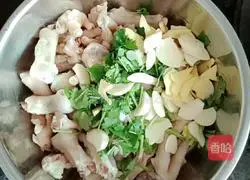 Illustration of how to make lemon chicken feet 8