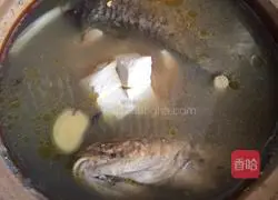 Illustration of how to make carp and tofu soup 5