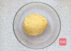 Illustration of how to make two-color flower rolls 4