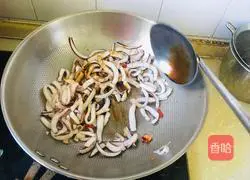 Illustration of how to make shredded squid and fried leeks 9