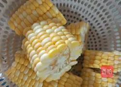 Recipe for Cordyceps Flower Stewed Pork Ribs and Corn Soup 3