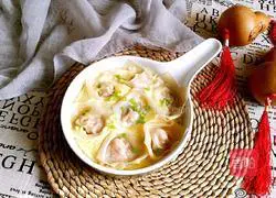 Illustration of how to make egg-and-flower wontons 11