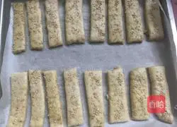 Illustration of how to make crumbly layer cake 21