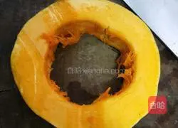 Illustration of how to make two-color flower rolls 2