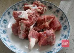 Illustration of how to cook pork ribs with carrots 2