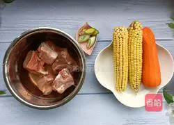 Illustration of how to make corn ribs soup 1