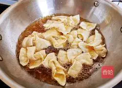 Illustration of how to remove rings from Zibo snacks 10