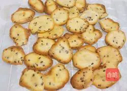 Illustration of how to make afternoon tea sesame cookies 10